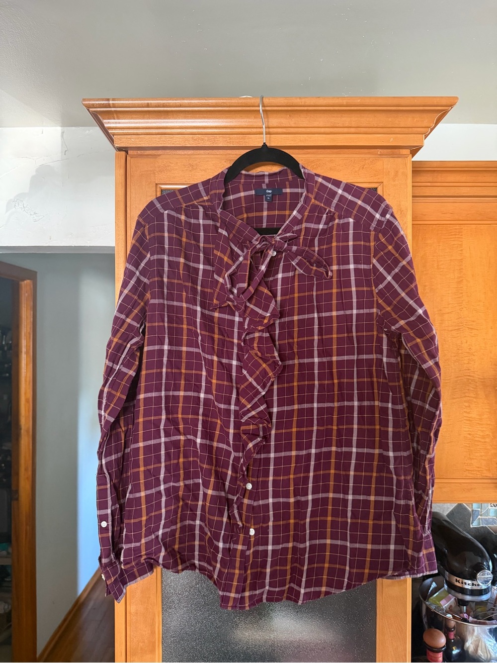 Gap womenโs Plaid Ruffle Tie-Neck Shirt - Burgundy